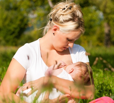 грудное вскрамливание